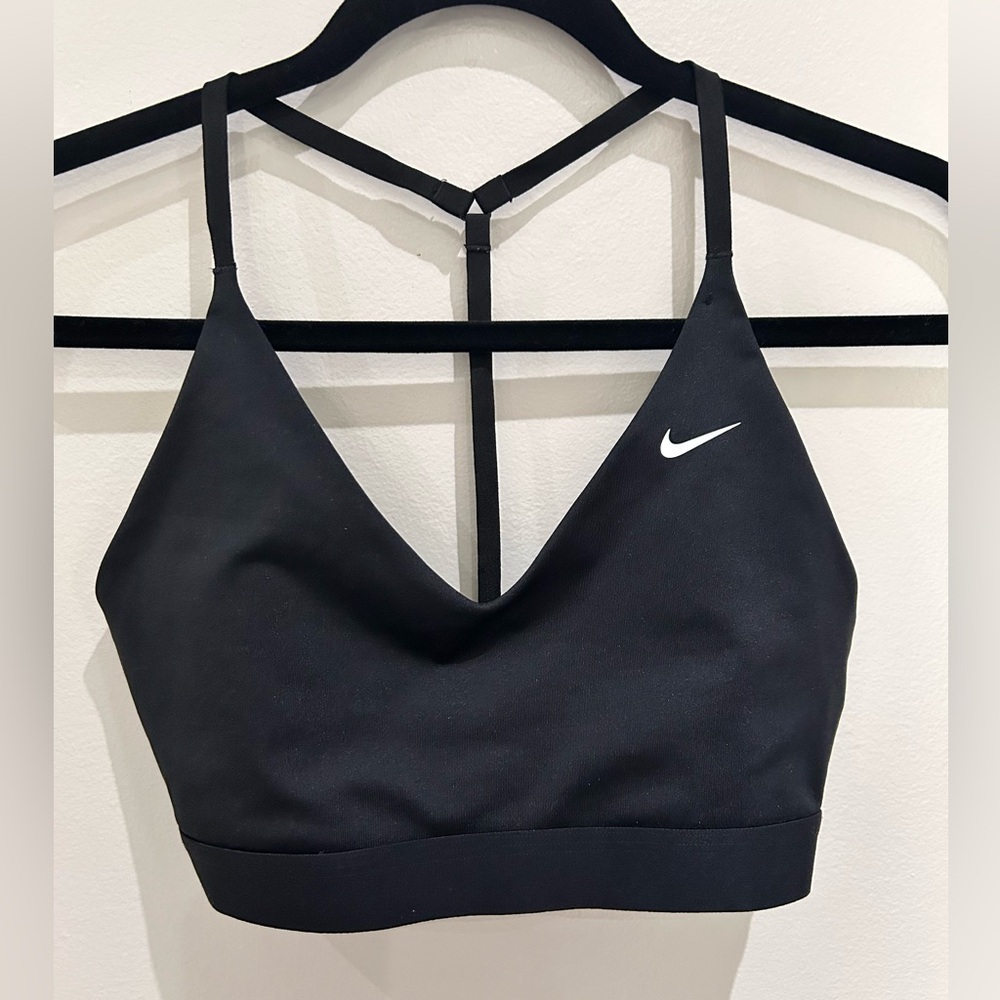NWOT Nike Women's Black Sports Bra